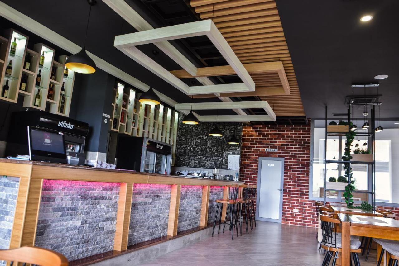 Hotel Heaven Lux Ulcinj Zewnętrze zdjęcie