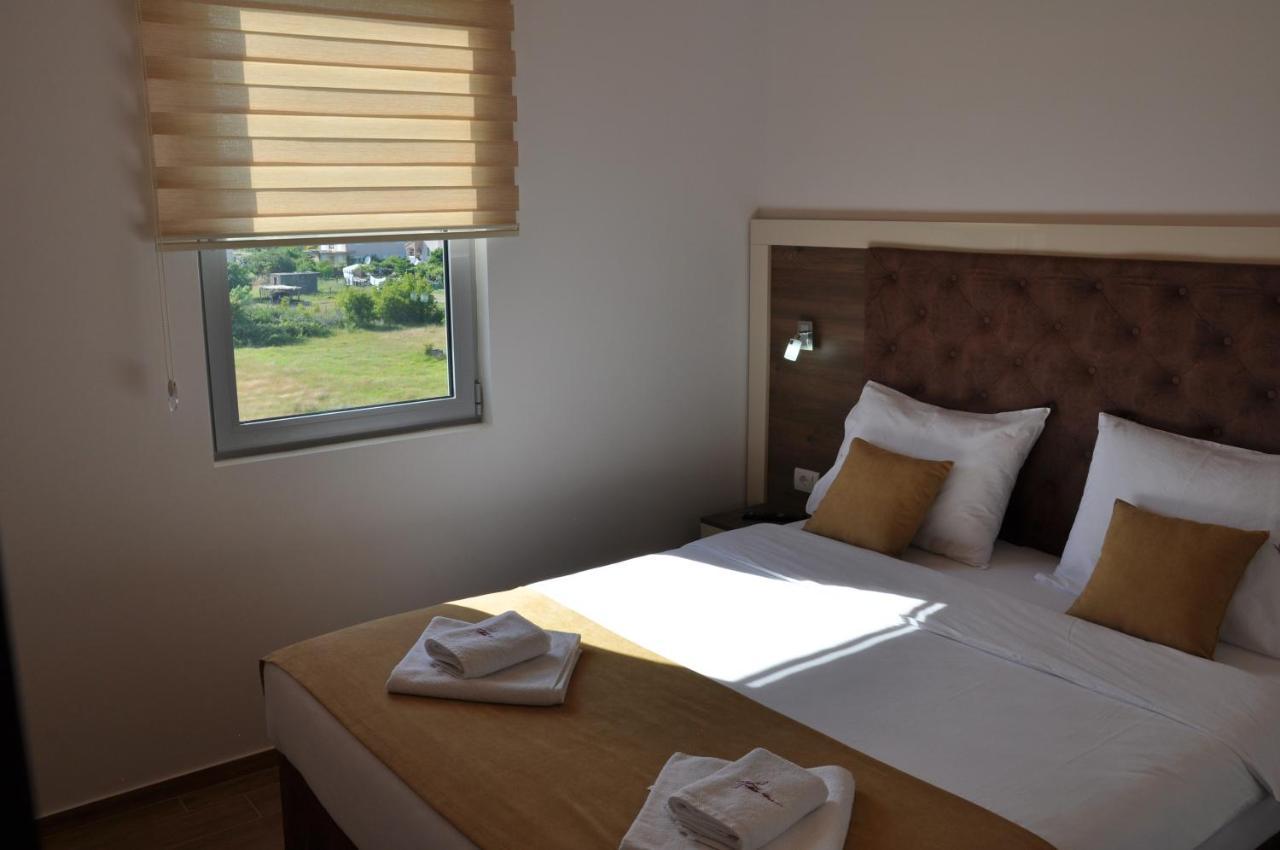 Hotel Heaven Lux Ulcinj Zewnętrze zdjęcie