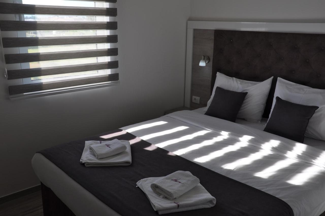 Hotel Heaven Lux Ulcinj Zewnętrze zdjęcie
