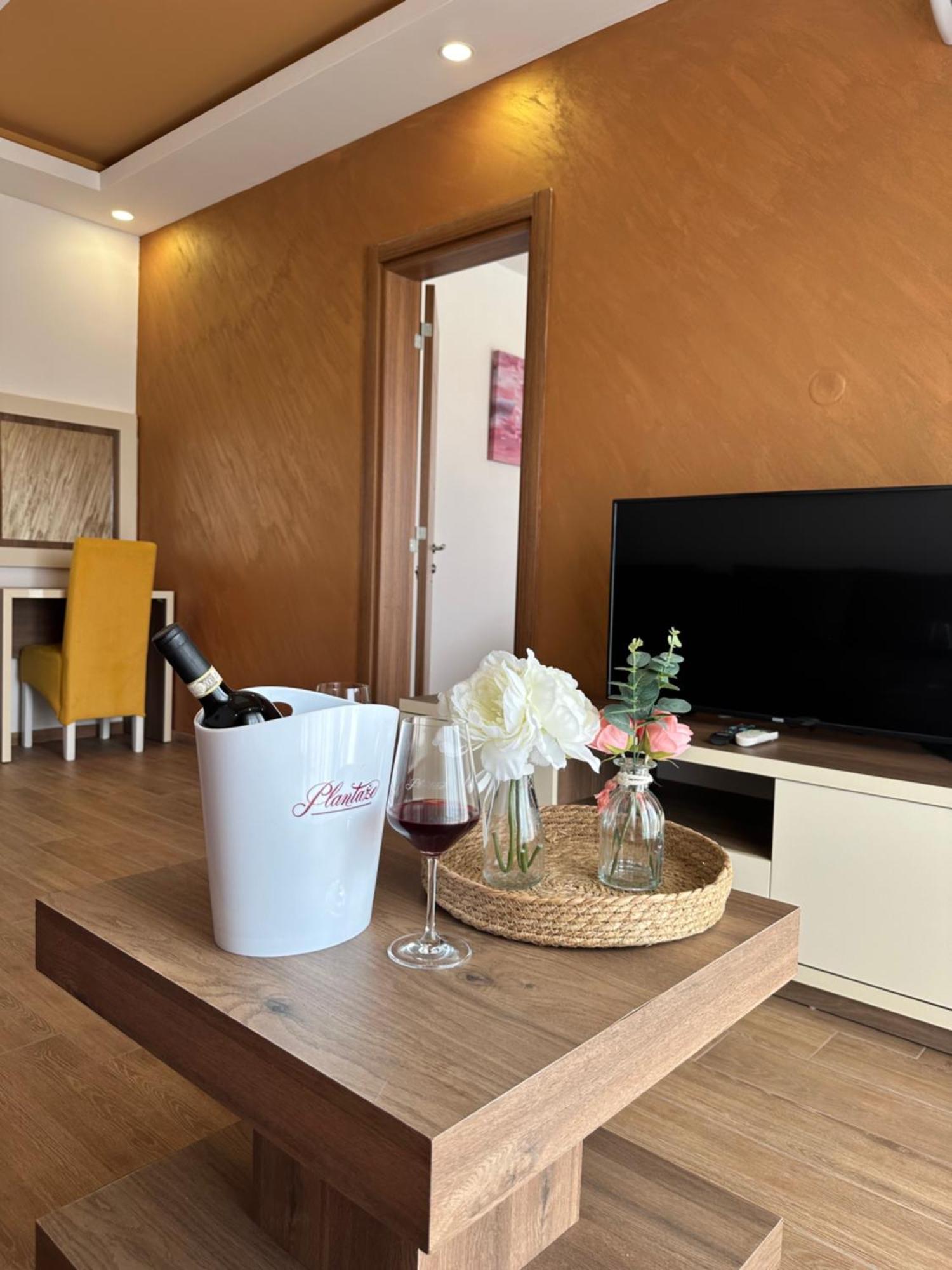 Hotel Heaven Lux Ulcinj Zewnętrze zdjęcie